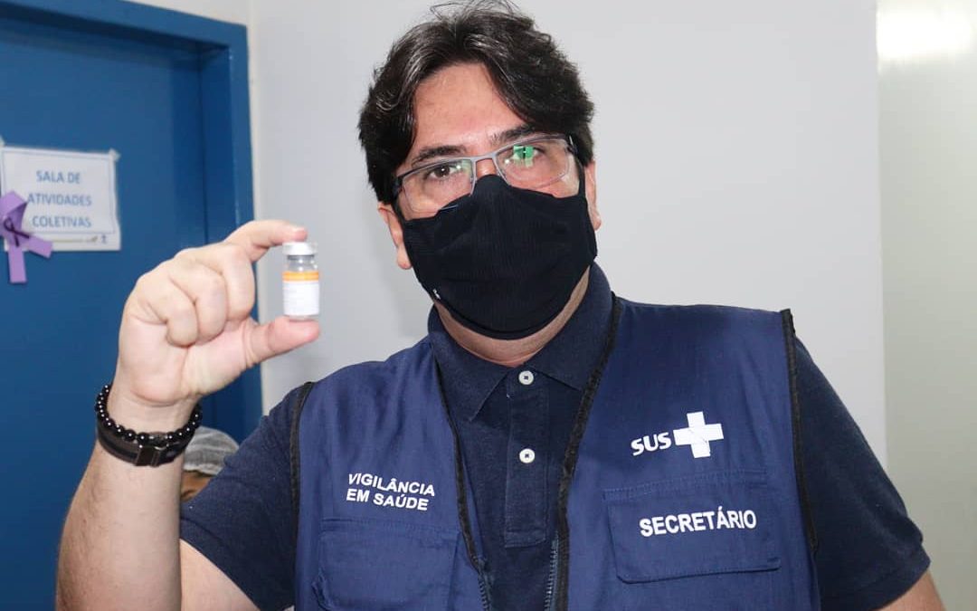 Parauapebas: secretário de saúde acompanha vacinação de idosos contra o Covid-19