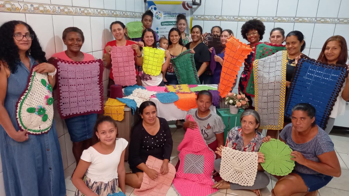 Associação de Artesãos Solidários de Canaã forma nova turma de crochê