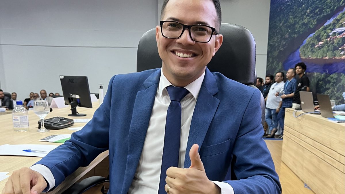 Vereador Rafael Ribeiro (MDB) é o novo presidente da Câmara Municipal de Parauapebas